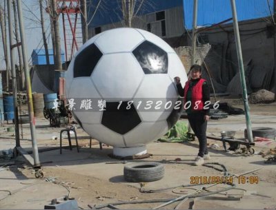 不锈钢足球，学校广场足球雕塑，圆球雕塑
