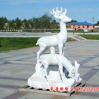 小鹿石雕,广场小鹿石雕