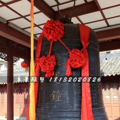 钟雕塑,广场铜钟雕塑