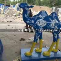 彩绘骆驼雕塑，玻璃钢动物雕塑