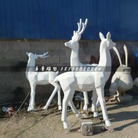 小鹿雕塑，玻璃钢抽象动物雕塑