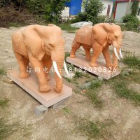 晚霞红大象，动物雕塑