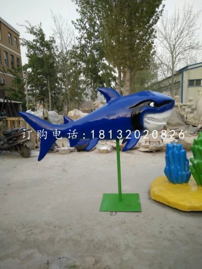 鲨鱼雕塑，玻璃钢动物雕塑 (2)