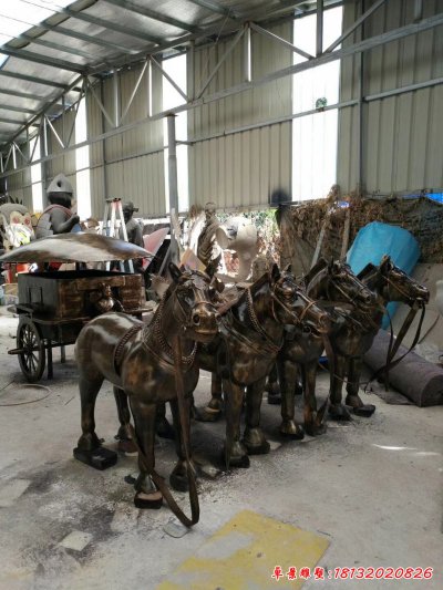 四马拉车铜雕