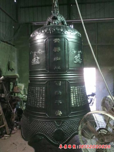 四季平安铜雕钟