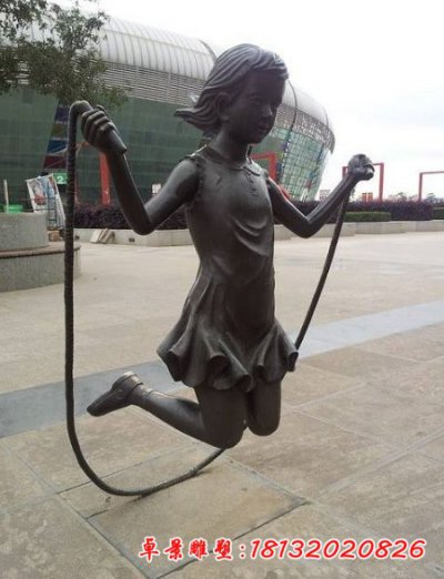 公园跳绳的小女孩铜雕