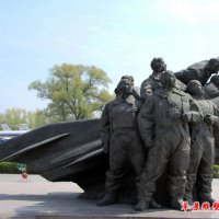 铜雕飞行员广场纪念雕塑