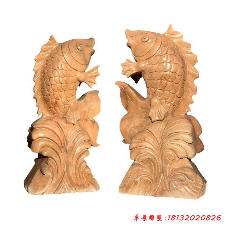晚霞红喷水鲤鱼雕塑