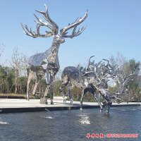 不锈钢大型鹿雕塑