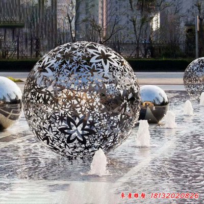 不锈钢花型镂空球雕塑