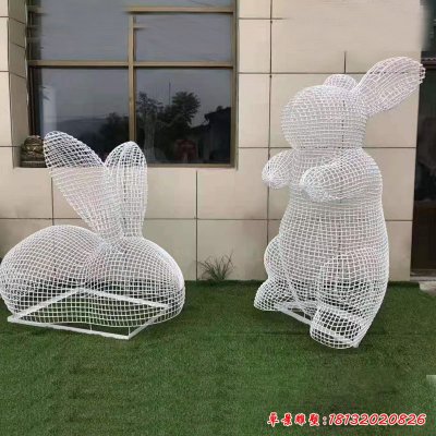 草坪不锈钢镂空兔子雕塑