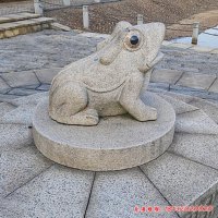 石雕广场青蛙动物雕塑