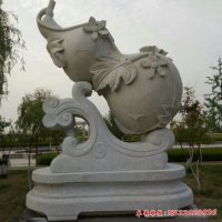 公园葫芦雕塑