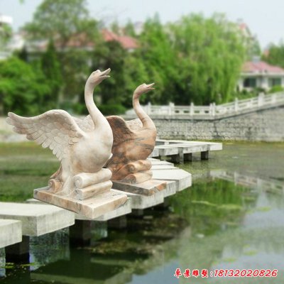 晚霞红喷水天鹅，公园景观石雕 (2)