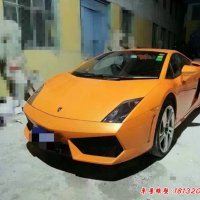 玻璃钢跑车景观雕塑