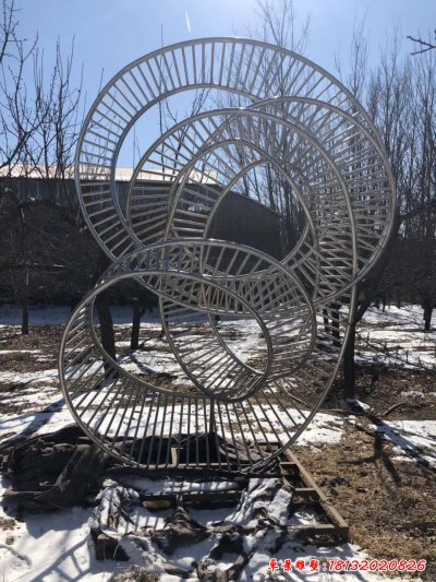 不锈钢镂空螺旋雕塑