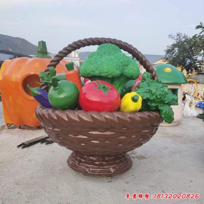 玻璃钢大型蔬菜篮子雕塑
