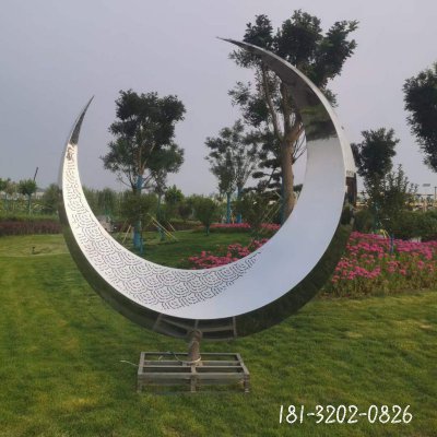 草坪镜面不锈钢月亮雕塑