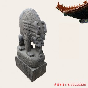 吸水兽石雕
