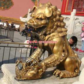 故宫铜狮子雕塑