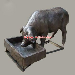 铜雕塑猪
