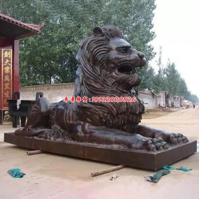 大型铜狮子