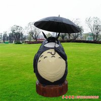 卡通龙猫雕塑