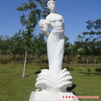 古代女子石雕
